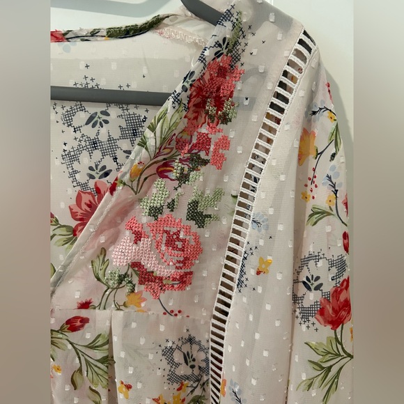 Floral Sheer Women's Cardigan - Picture 4 of 10